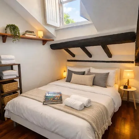 Bright Attic 120sqm In Garibaldi Quarter *
