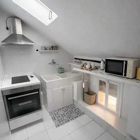 Bright Attic 120sqm In Garibaldi Quarter Apartmán *